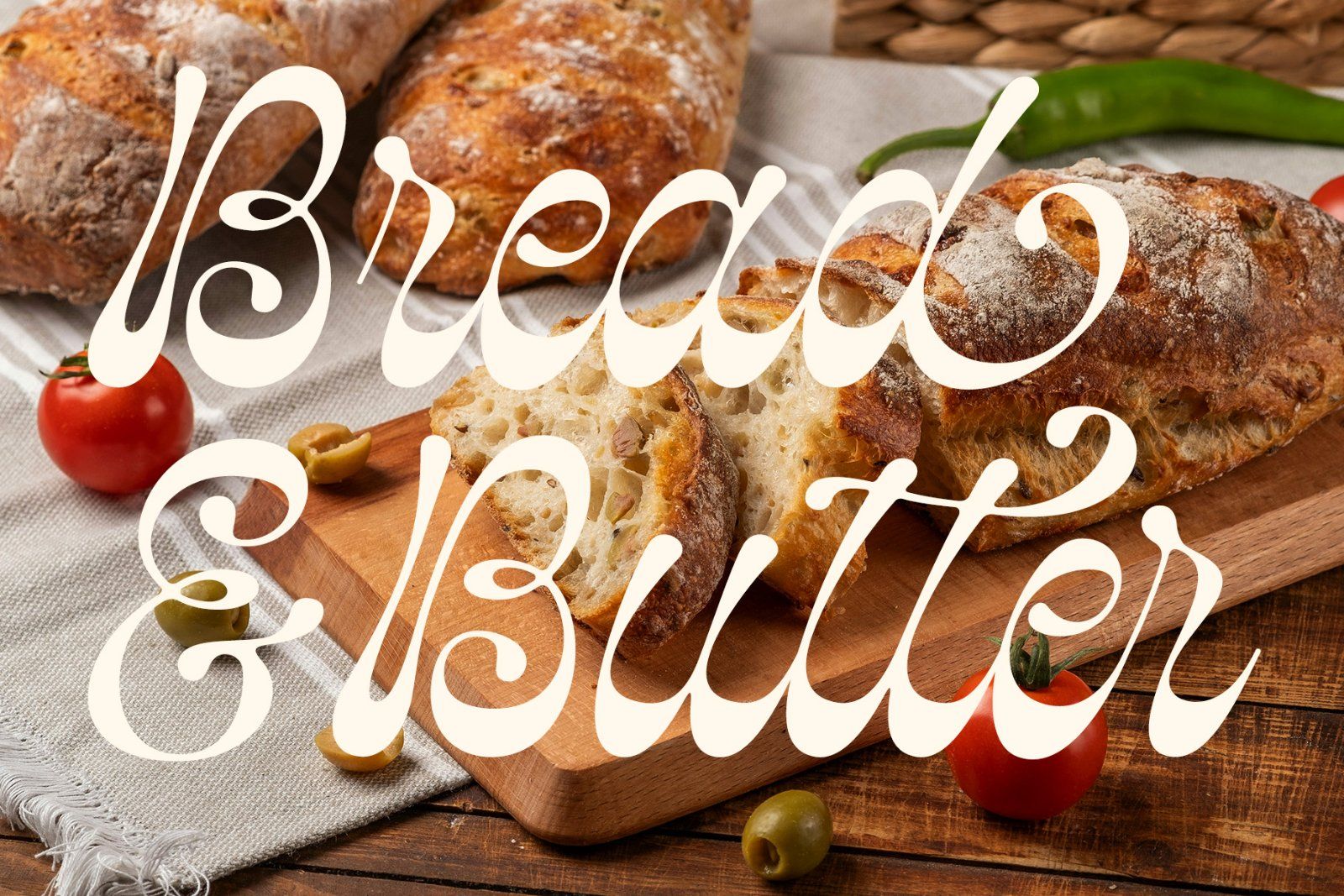 Monaris | Modern Script Typeface