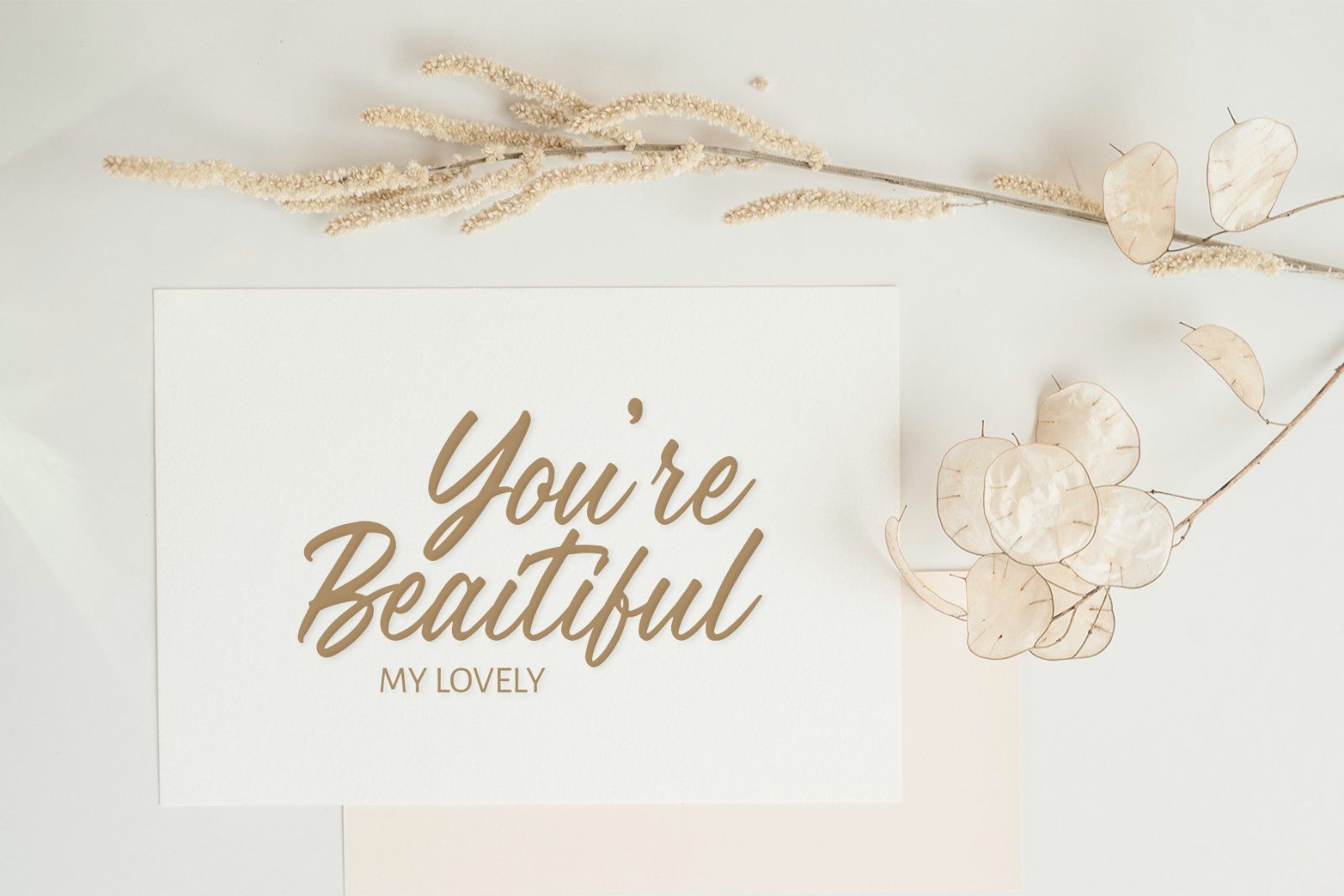 Morales - Handwritten Font