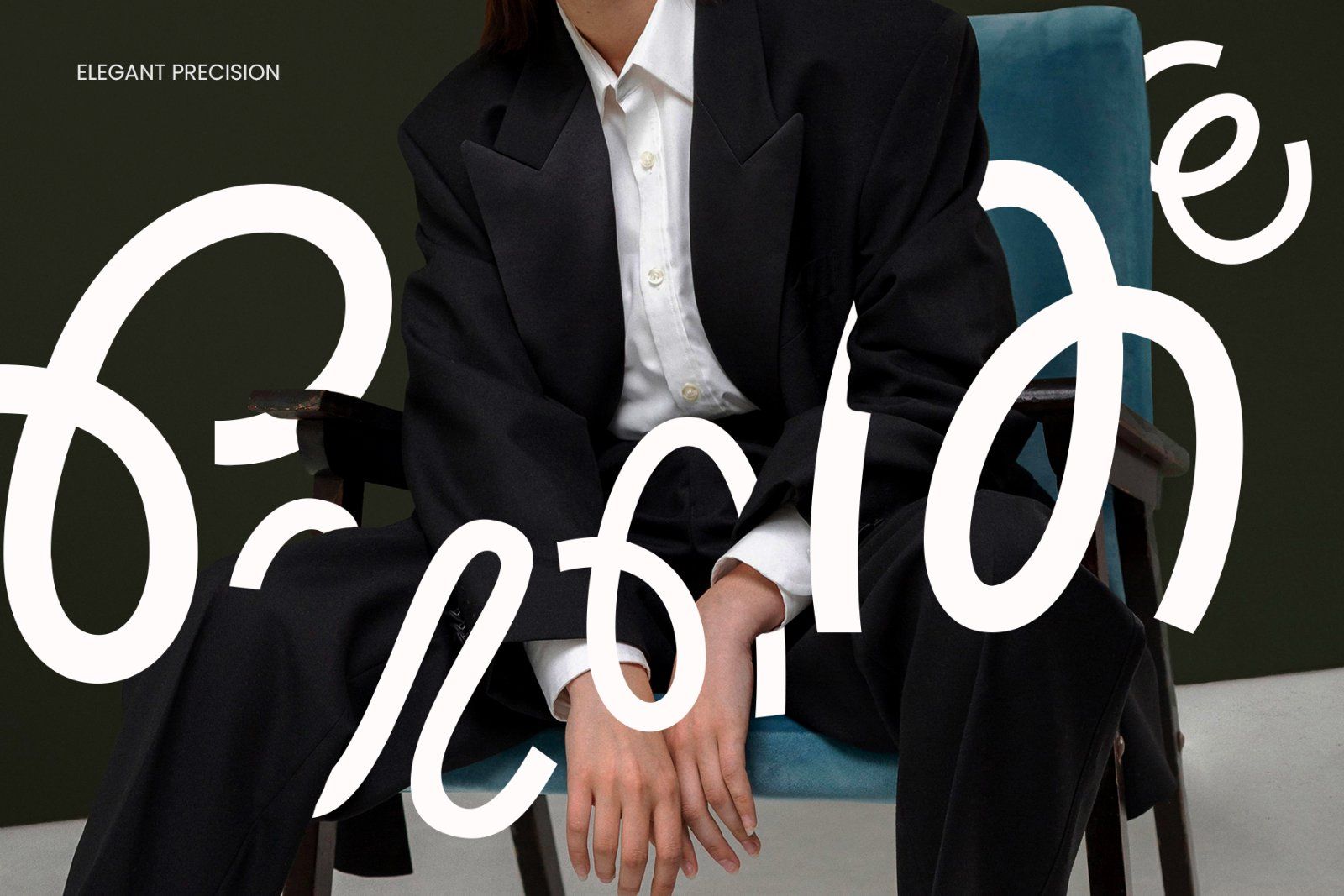 Morain Display Font Family